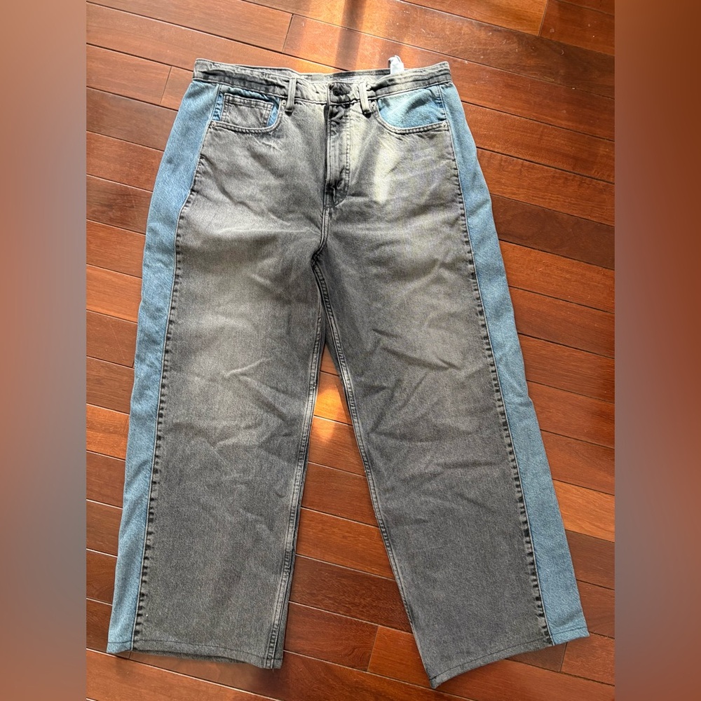 Good American Men's Two-Tone Jeans in Gray and Blue